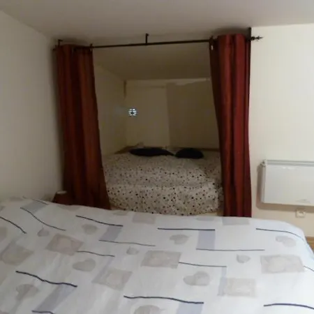 De L'eau D'heure C23 Commodore Les Josephines