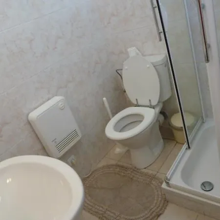 De L'eau D'heure C23 Commodore Les Josephines Daire