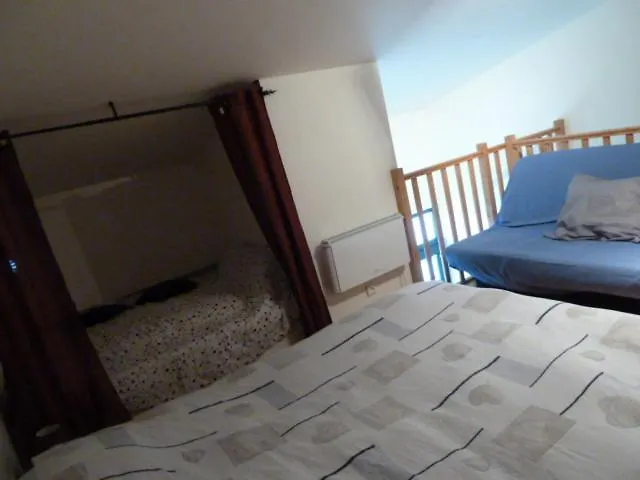 De L'eau D'heure C23 Commodore Les Josephines Erpion