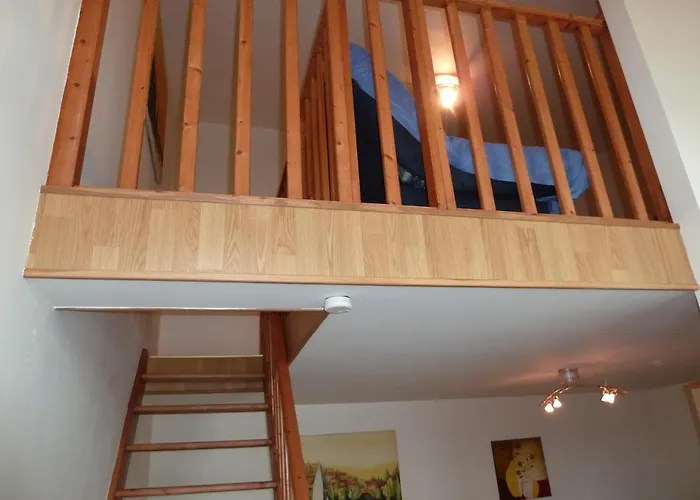 Apartment De L'eau D'heure C23 Commodore Les Josephines