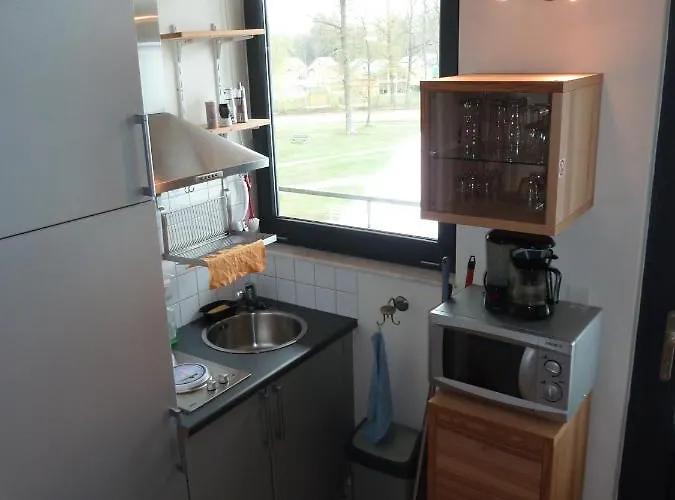 De L'eau D'heure C23 Commodore Les Josephines * Erpion