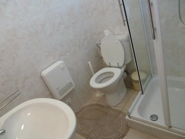 De L'eau D'heure C23 Commodore Les Josephines Lägenhet